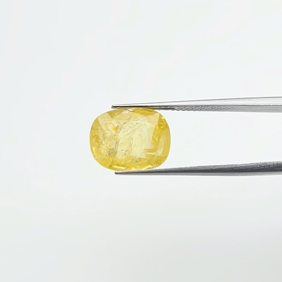 Yellow Sapphire | 7.00 Ratti