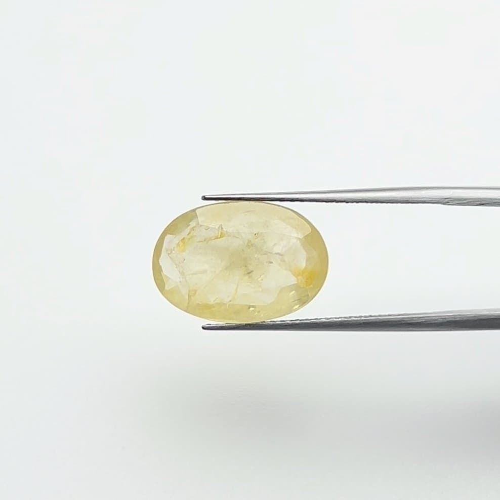 Yellow Sapphire | 8.50 Ratti
