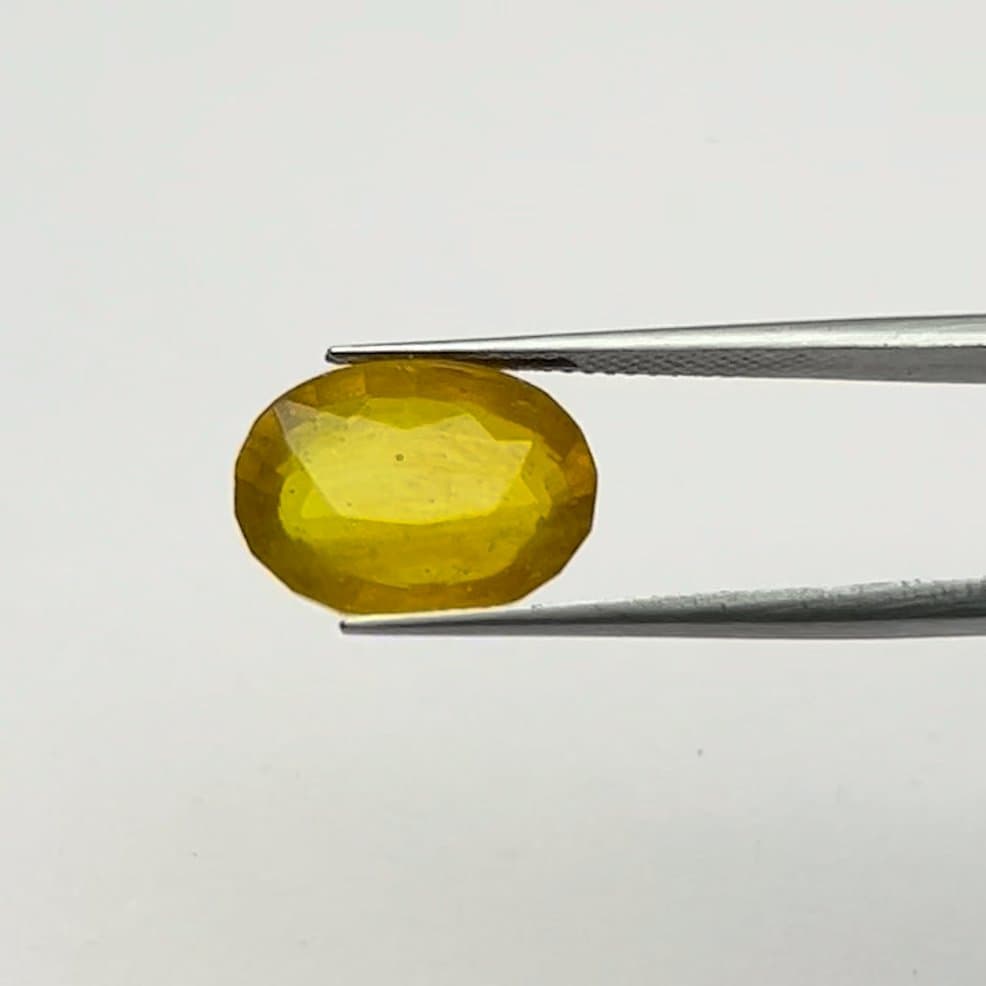 Yellow Sapphire | 10.50 Ratti