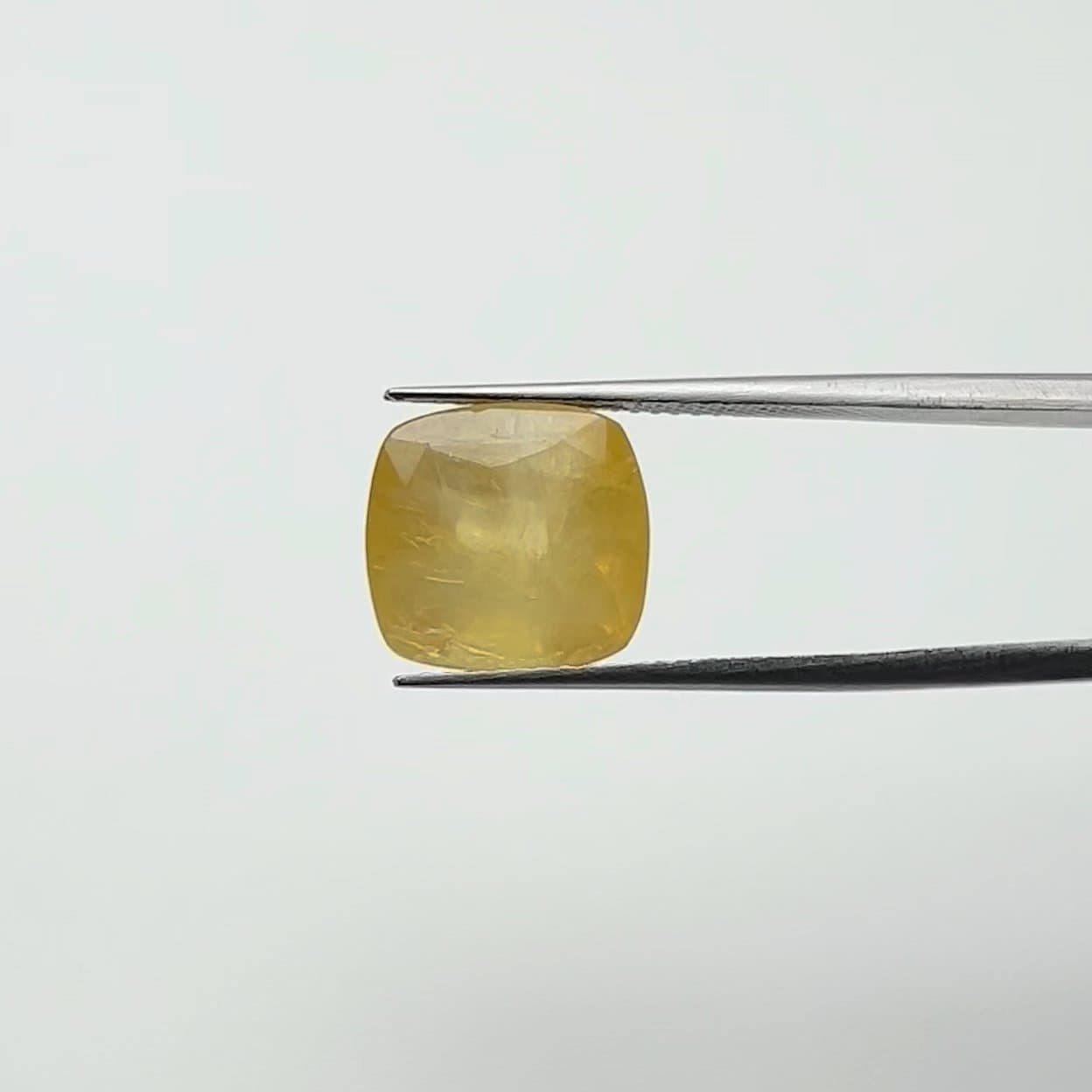Yellow Sapphire | 10.50 Ratti