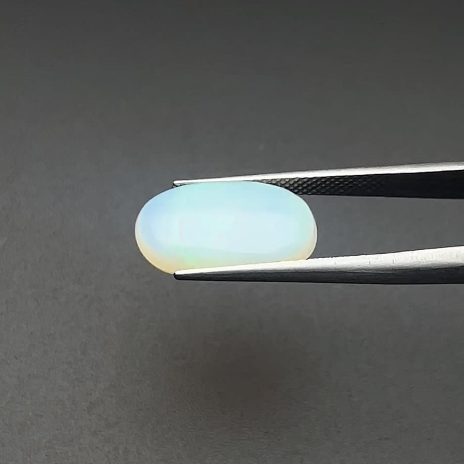 Fire opal I 5.25-Ratti