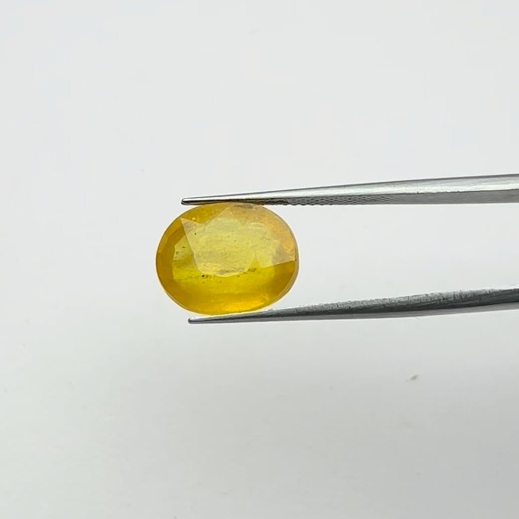 Yellow Sapphire | 9.00 Ratti