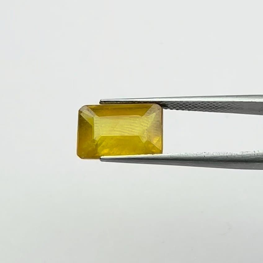Yellow Sapphire | 8.25 Ratti