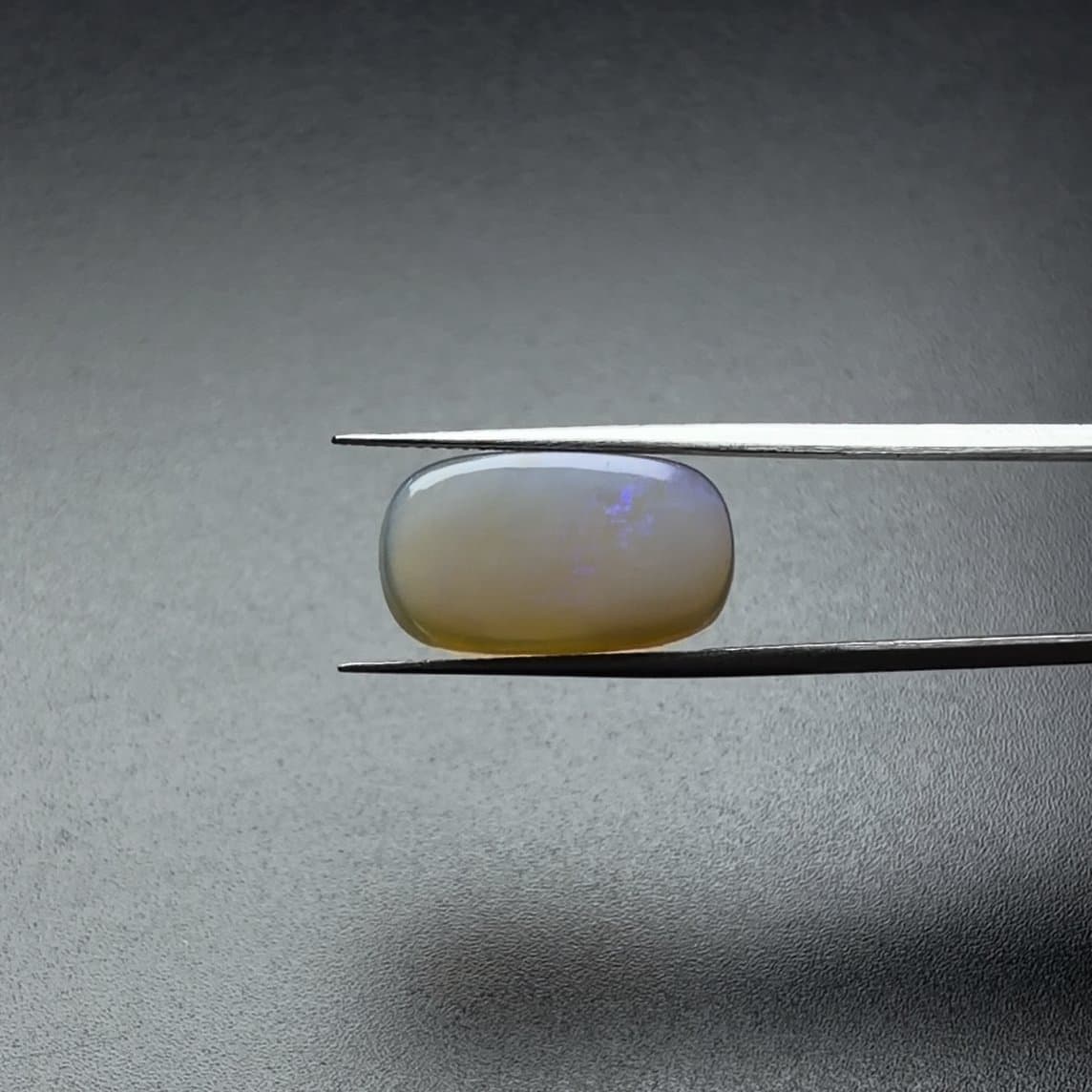 Fire opal I 12.50-Ratti
